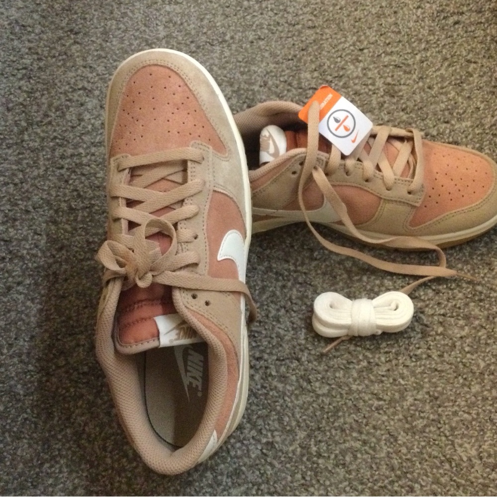 Nike Tan/terra blush/pale ivory Sneakers